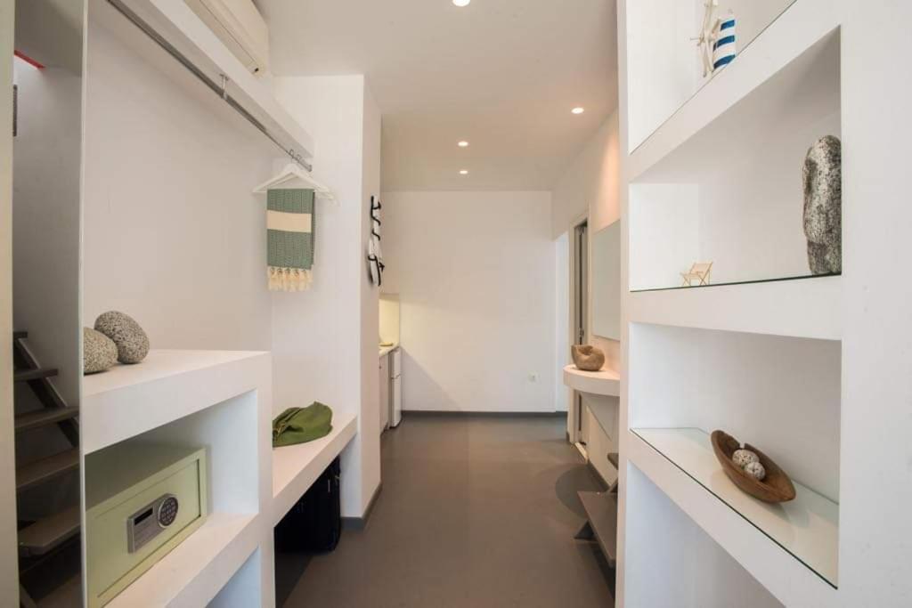 Jonaz Rooms & Suites